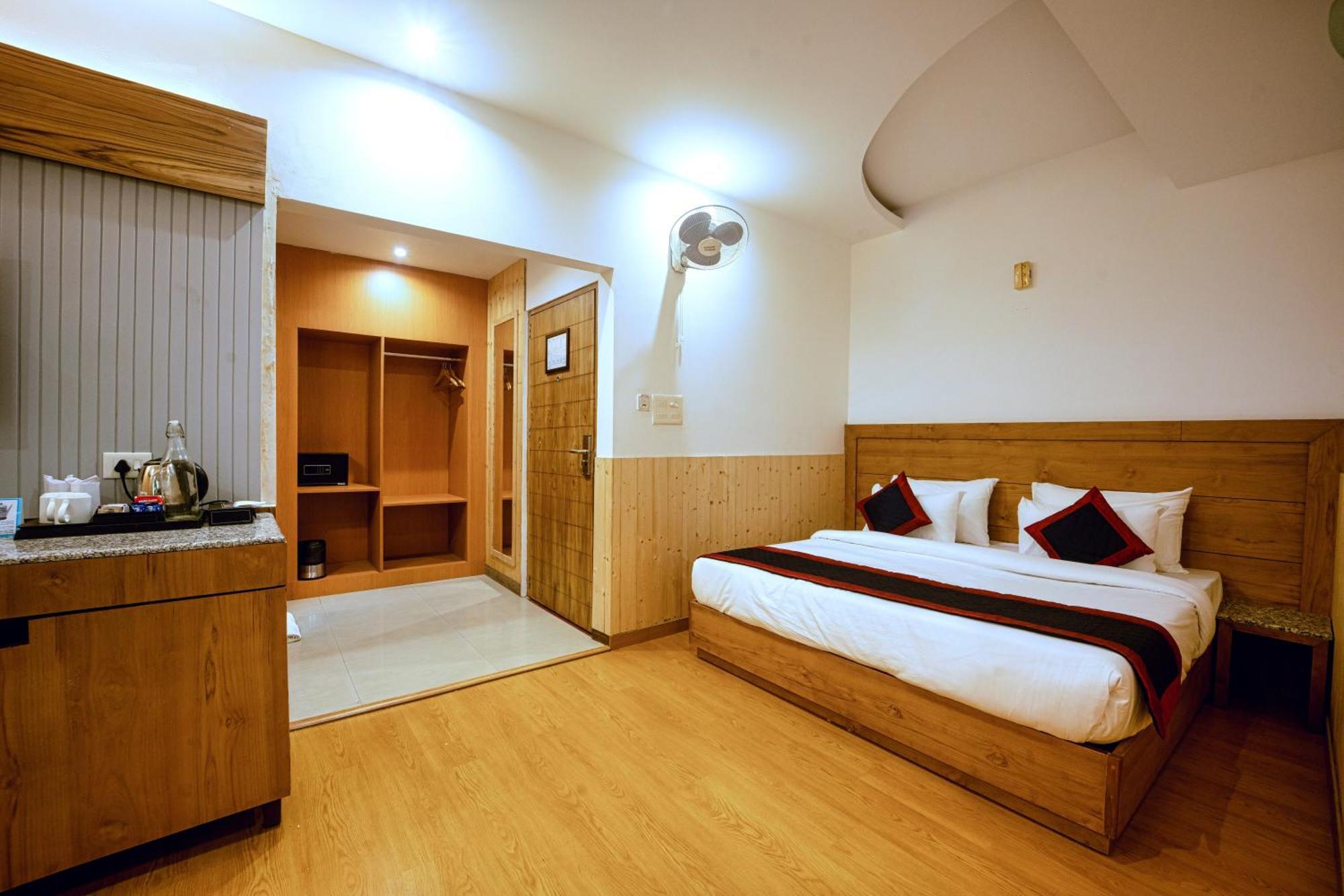 Grand Legacy Beacon, Dehradun Hotel Kültér fotó