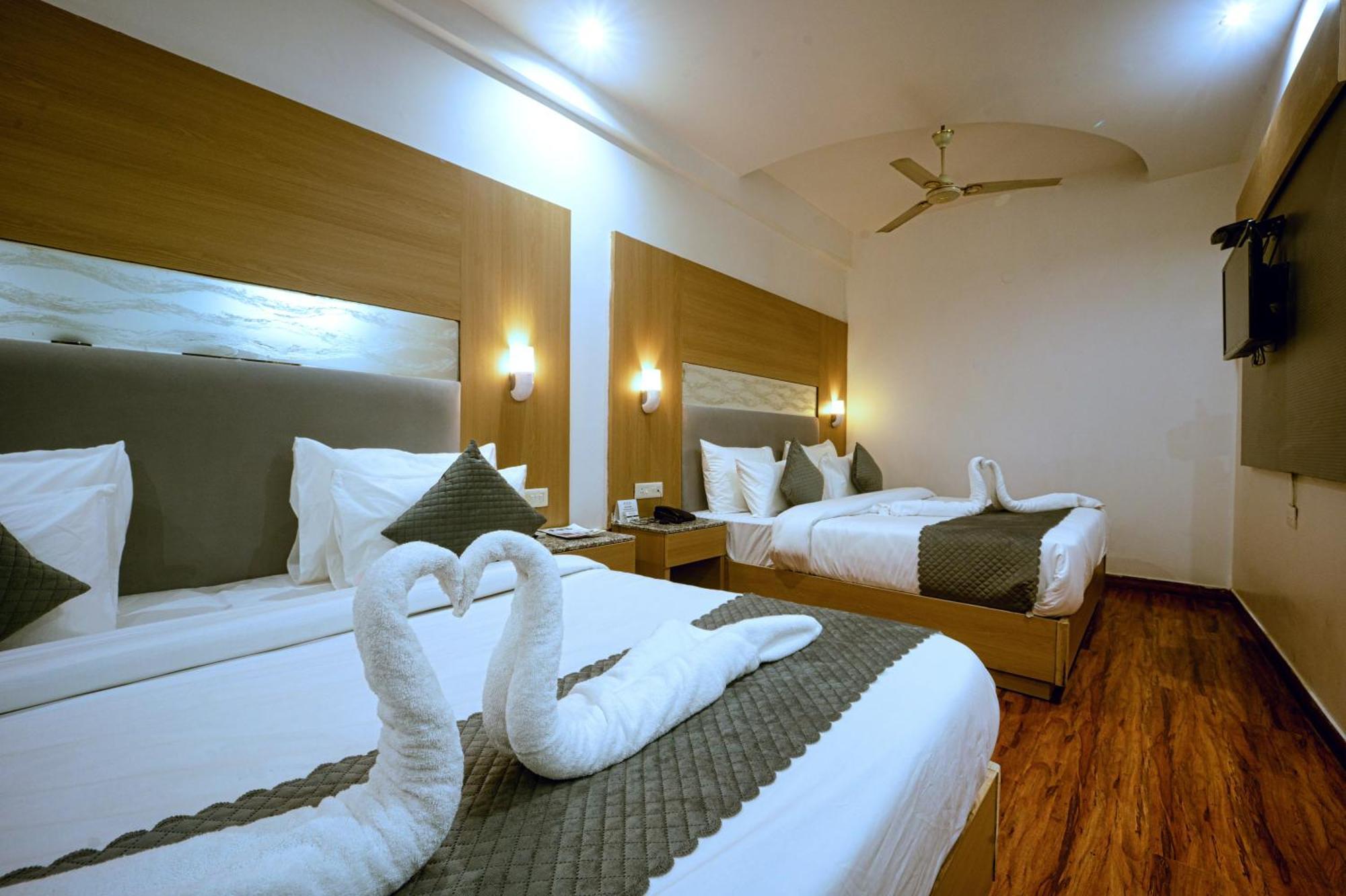Grand Legacy Beacon, Dehradun Hotel Kültér fotó