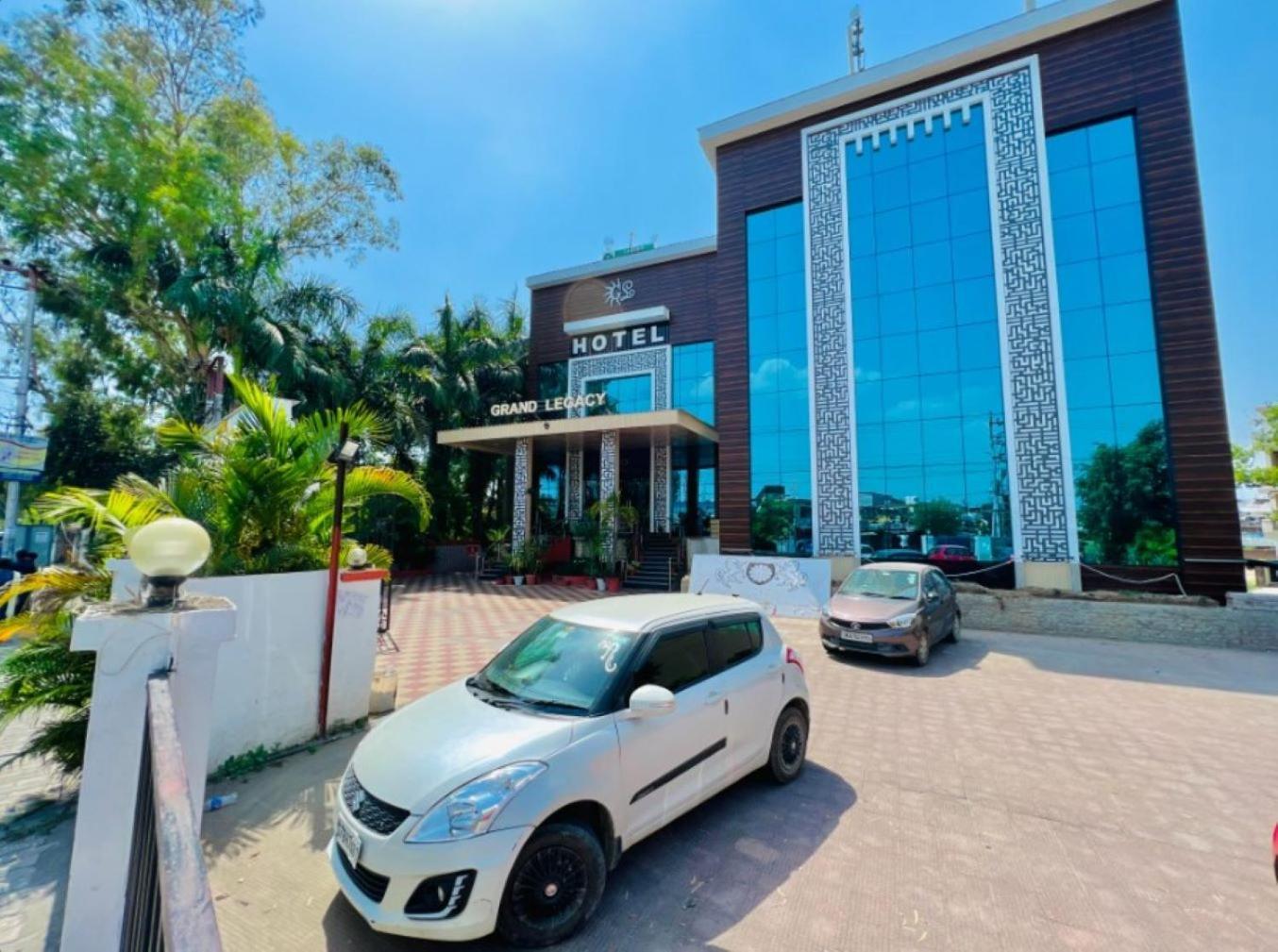 Grand Legacy Beacon, Dehradun Hotel Kültér fotó