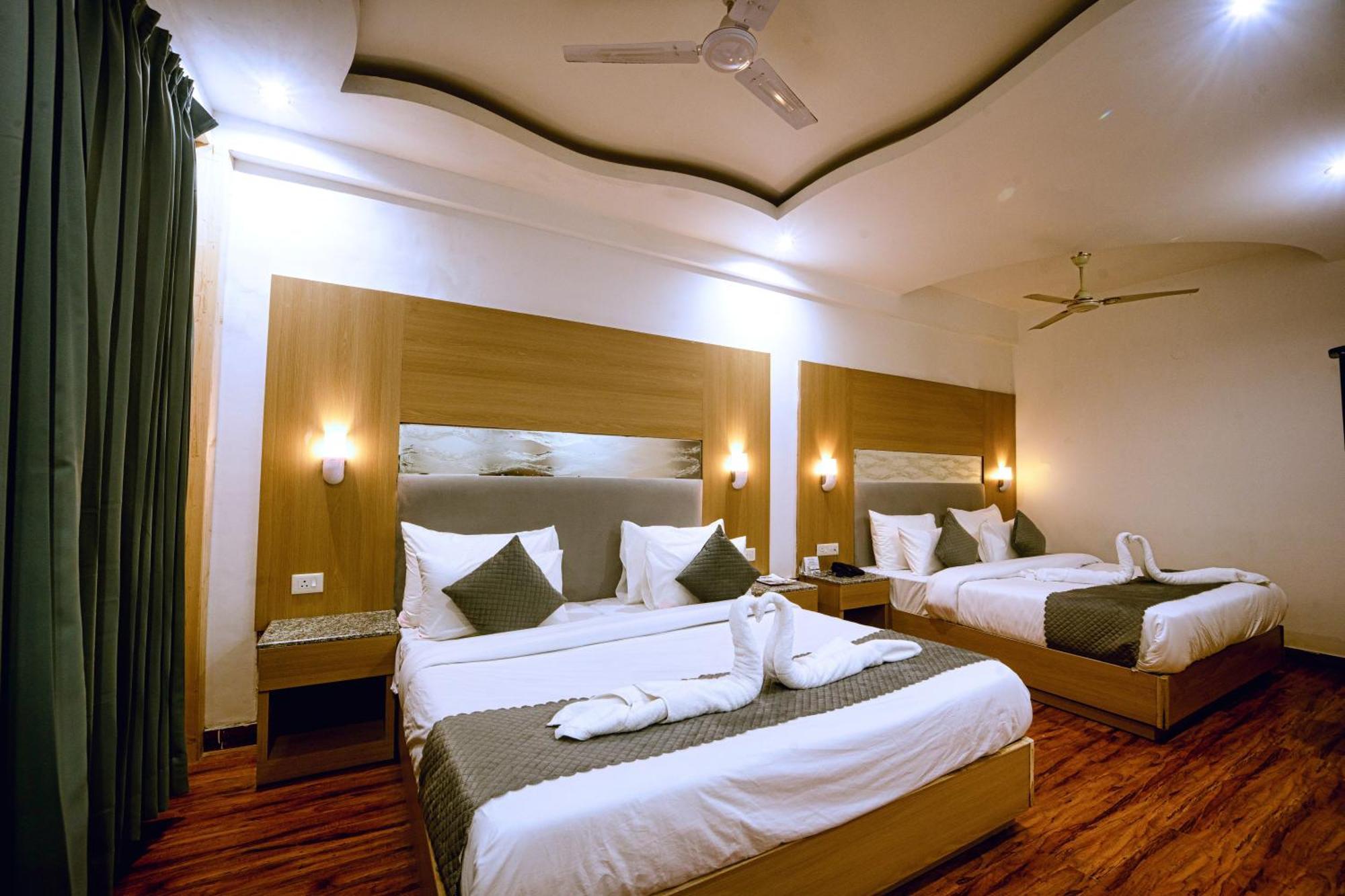 Grand Legacy Beacon, Dehradun Hotel Kültér fotó