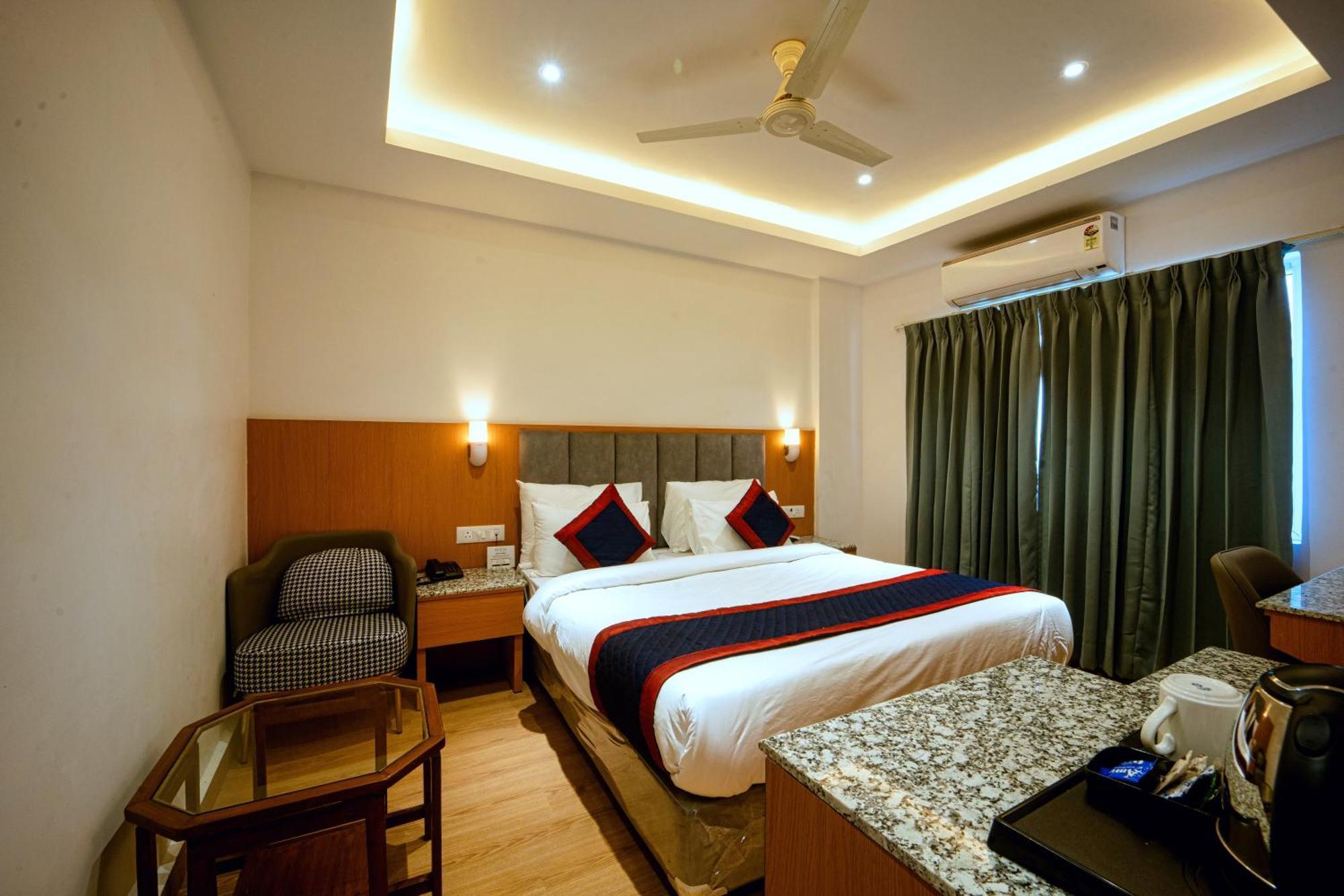 Grand Legacy Beacon, Dehradun Hotel Kültér fotó