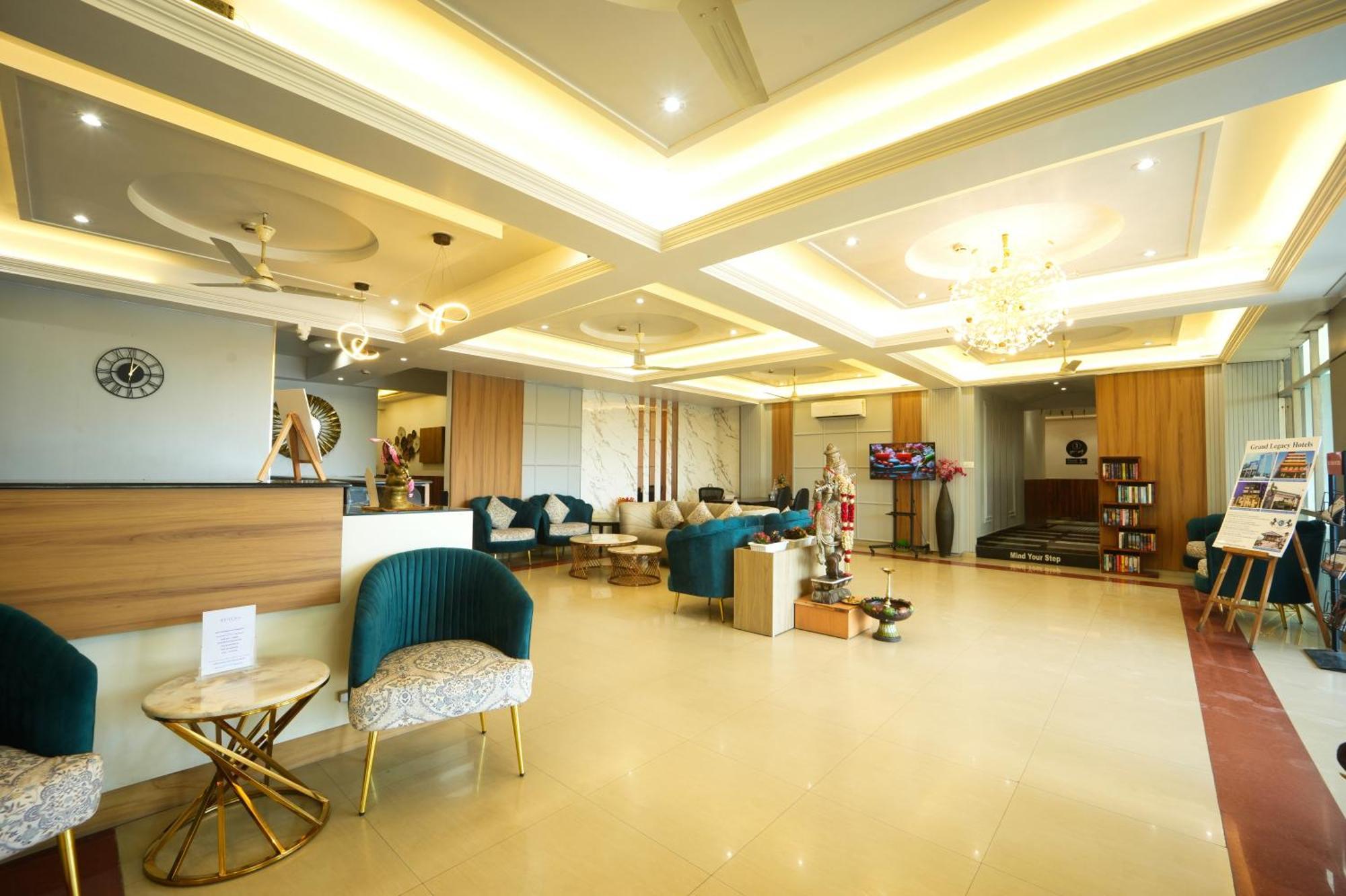 Grand Legacy Beacon, Dehradun Hotel Kültér fotó
