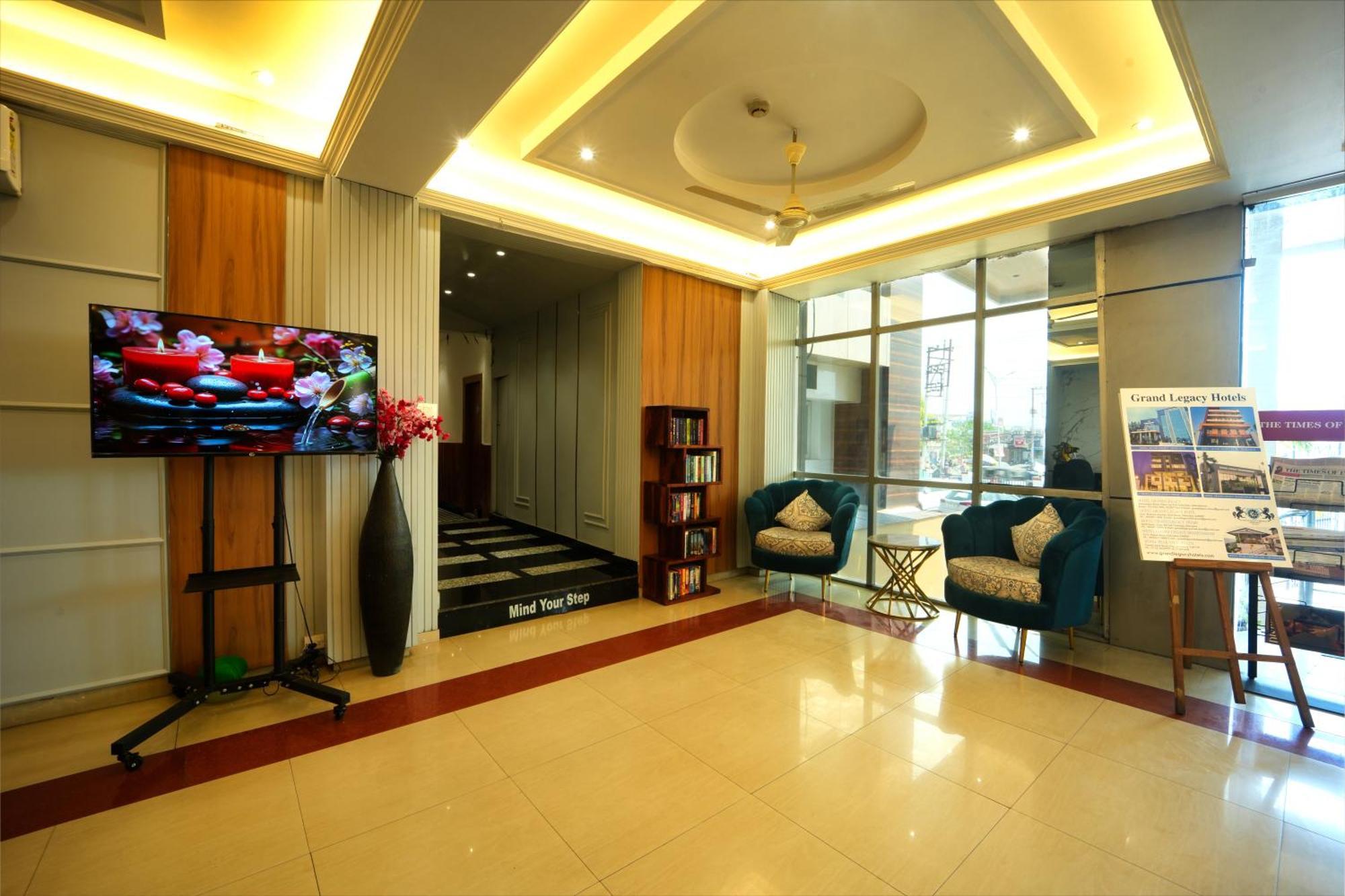 Grand Legacy Beacon, Dehradun Hotel Kültér fotó
